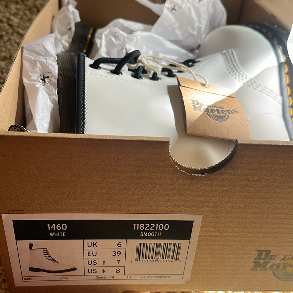Dr.Martens White NWT size8